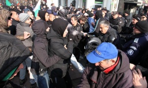 Протестни факли в Пловдив заради казуса „Куршум джамия“