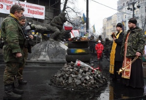 Демонтираха барикадите в Украйна