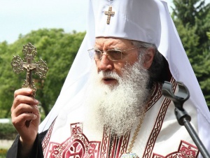 Патриарх Неофит оглавява панихидата за Левски