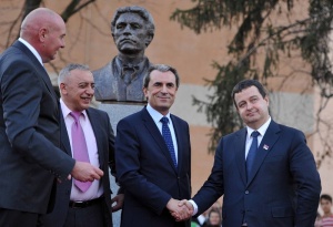 Откриха паметник на Левски  в сръбския град Димитровград