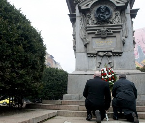 Засилени мерки за сигурност при паметника на Левски