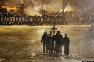 Нови сблъсъци на площад „Независимост“