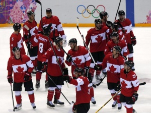 Канада би САЩ и отива на финал по хокей срещу Швеция в Сочи