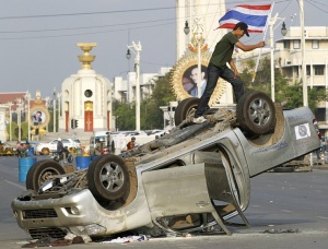 Тайландската икономика загубила 15 млрд. долара от протестите