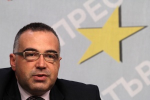 Кутев: Избори най-рано през септември