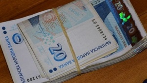 Влоговете стигнаха половината от българската икономика