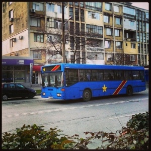 Севернокорейски автобус кръстосва из Благоевград