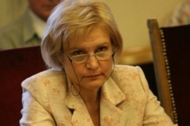 Менда Стоянова: Има срив на приходите в България