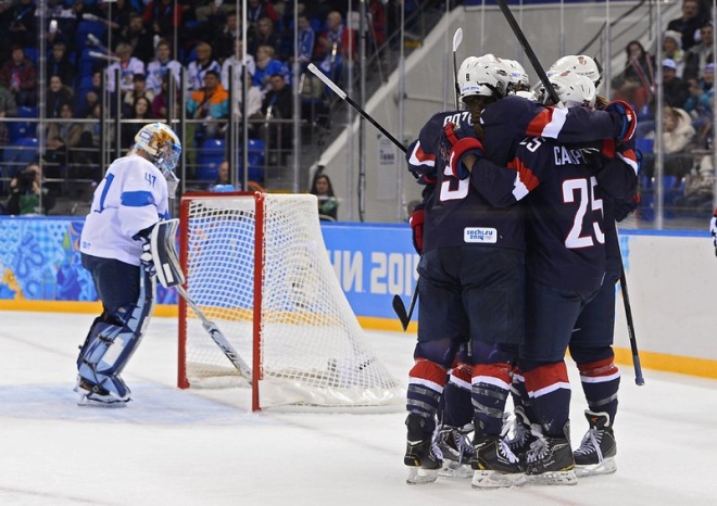 САЩ победи Финландия на хокей