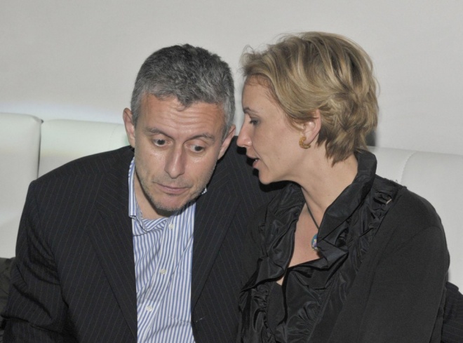 „Арте“ излъчи материал за уеднаквените зарядни на Гергана и Соломон Паси