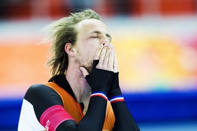Холандия излезе начело по медали в Сочи