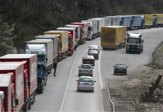 Превозвачите вдигнаха блокадите