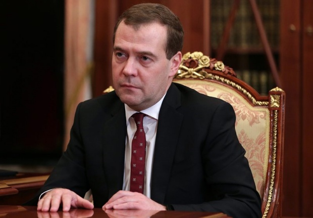 Медведев не признава новата власт в Украйна за "легитимна"