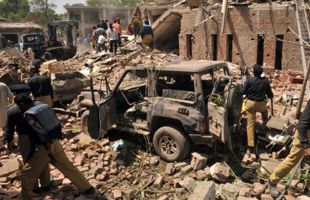 Десет загинали след атентат в афганистански хотел