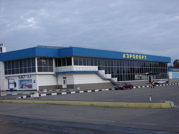 Украйна си върна контрола над кримските летища
