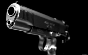 Заплашиха с пистолет наши журналисти в Крим