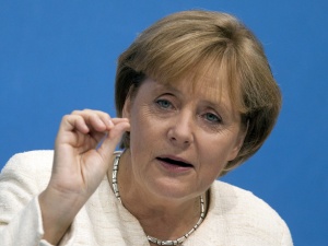 Меркел: Референдумът в Крим е незаконен