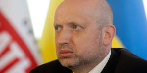 Украйна няма да вкарва войска в Крим