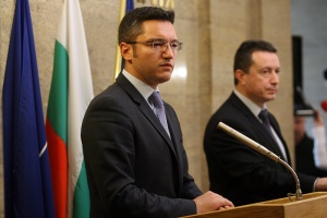 Присъединяваме се към призива за изтегляне на руските войски