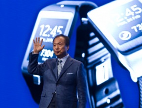 Samsung Gear 2 ще получи и версия с телефонни възможности