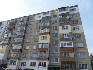 25-годишен скочи от петия етаж