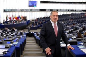 Бинев дава Изборния кодекс на Съда на ЕС