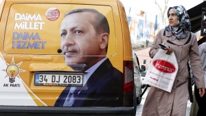Ердоган прекрати предизборната кампания, загуби гласа си