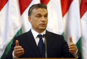 Хиляди подкрепиха предизборно Орбан