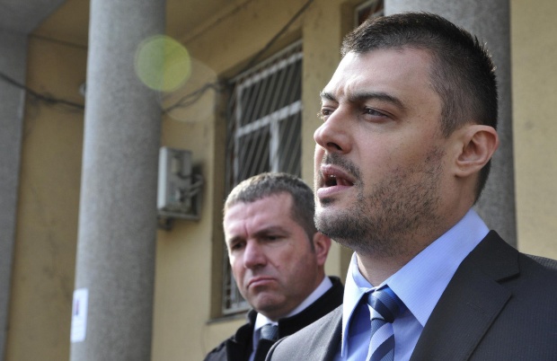 Бареков обвини Борисов за стрелбата пред офиса си