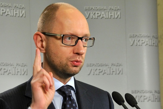 Яценюк: Русия фактически обявява война с Украйна