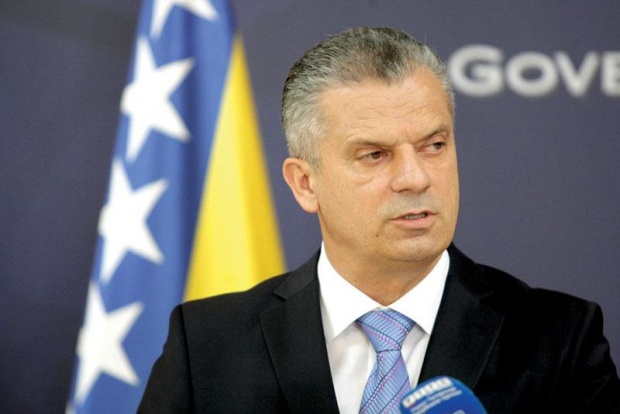 Босненският министър на сигурността отстранен заради февруарските протести