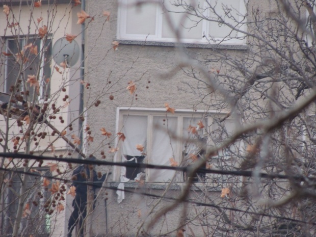 Стрелецът от Лясковец стои барикадиран в дома си