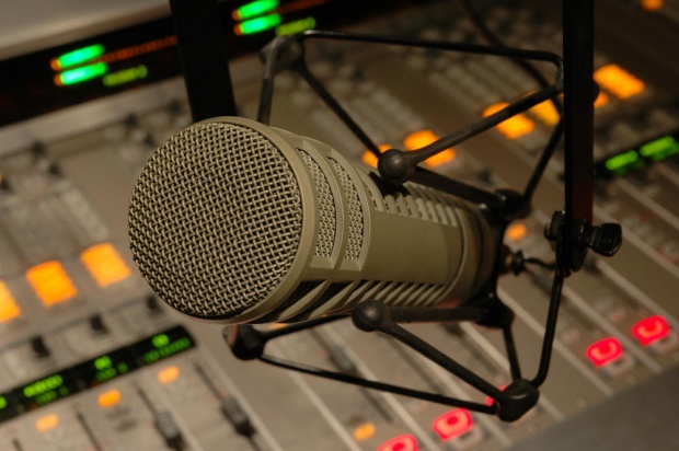 Уволниха руски радиоводещ заради Крим