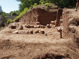 Проучват праисторическа могила край Стара Загора с американско финансиране
