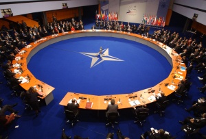 Парламентарната асамблея на НАТО спира връзки с руския парламент