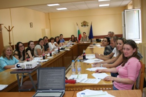 Обявяват 1572 стажантски позиции в администрацията