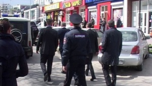 Въоръжен взе заложници в банка в Белгород