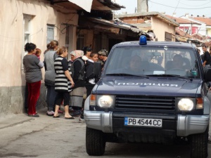 Бутат постройки в Столипиново, ромски викове и рев
