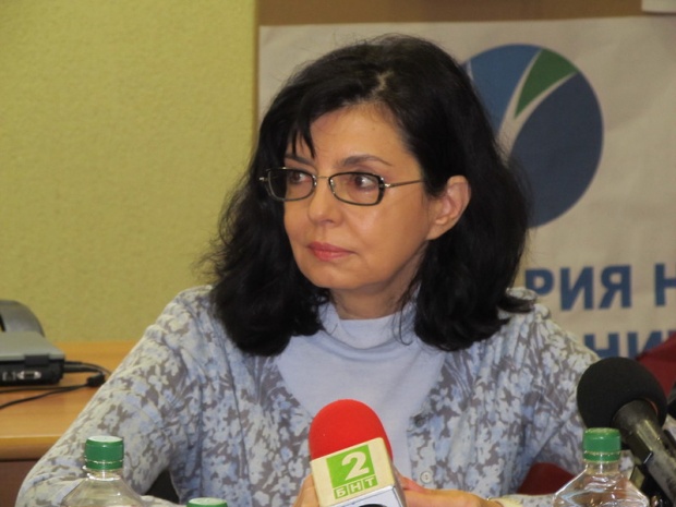 Реформаторският блок: Светкавична реакция на институциите за палежа на колата на Шикерова
