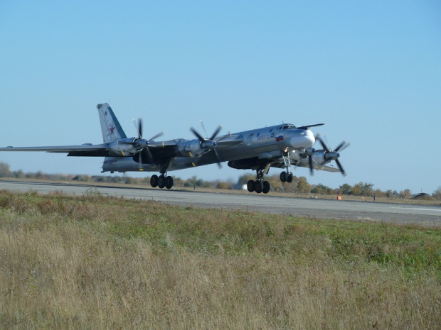 Руски бомбардировачи тестват готовността на НАТО