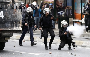 Масирана полицейска акция в Истанбул за 1 май - 40 хил. полицаи пазят