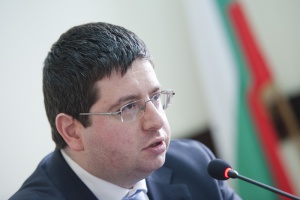 Чобанов: Бизнесът излиза от стреса и мисли за инвестиции