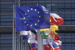 Подкрепата за Евросъюза нараства умерено преди изборите