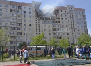 Взрив на сграда в Николаев, писъци под руините