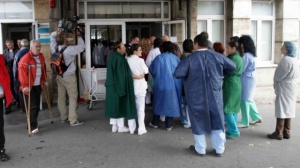 Лекарите излизат на символичен протест