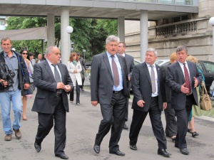 Пресечен е нерегламентираният внос на плодове и зеленчуци в страната