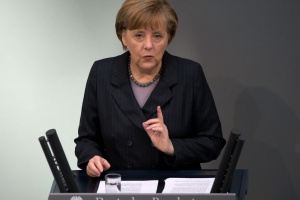 Меркел призова Путин да признае изборите в Украйна