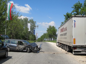 Един загинал и 16 ранени в катастрофи през денонощието