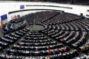 Еврофобите и евроскептиците избират между Льо Пен и Фараж
