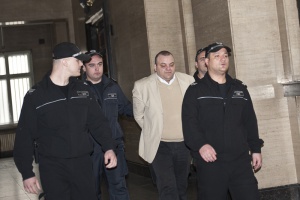 Николай Русинов – Чеци остава в ареста